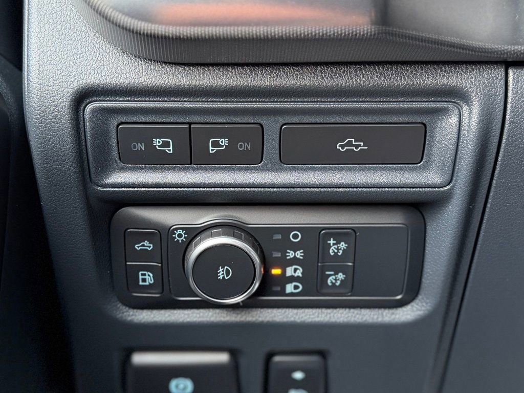 Certified 2024 Ford F150 Platinum w/ FX4 Off-Road Package image 19