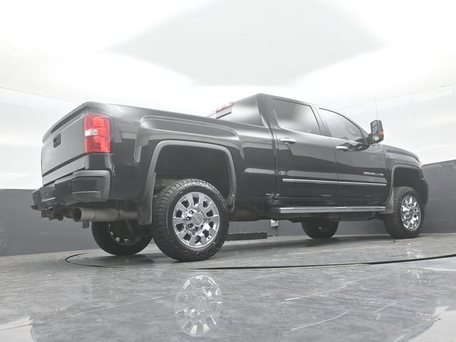 Used 2018 GMC Sierra 2500 Denali w/ Duramax Plus Package AWD/4WD image 24