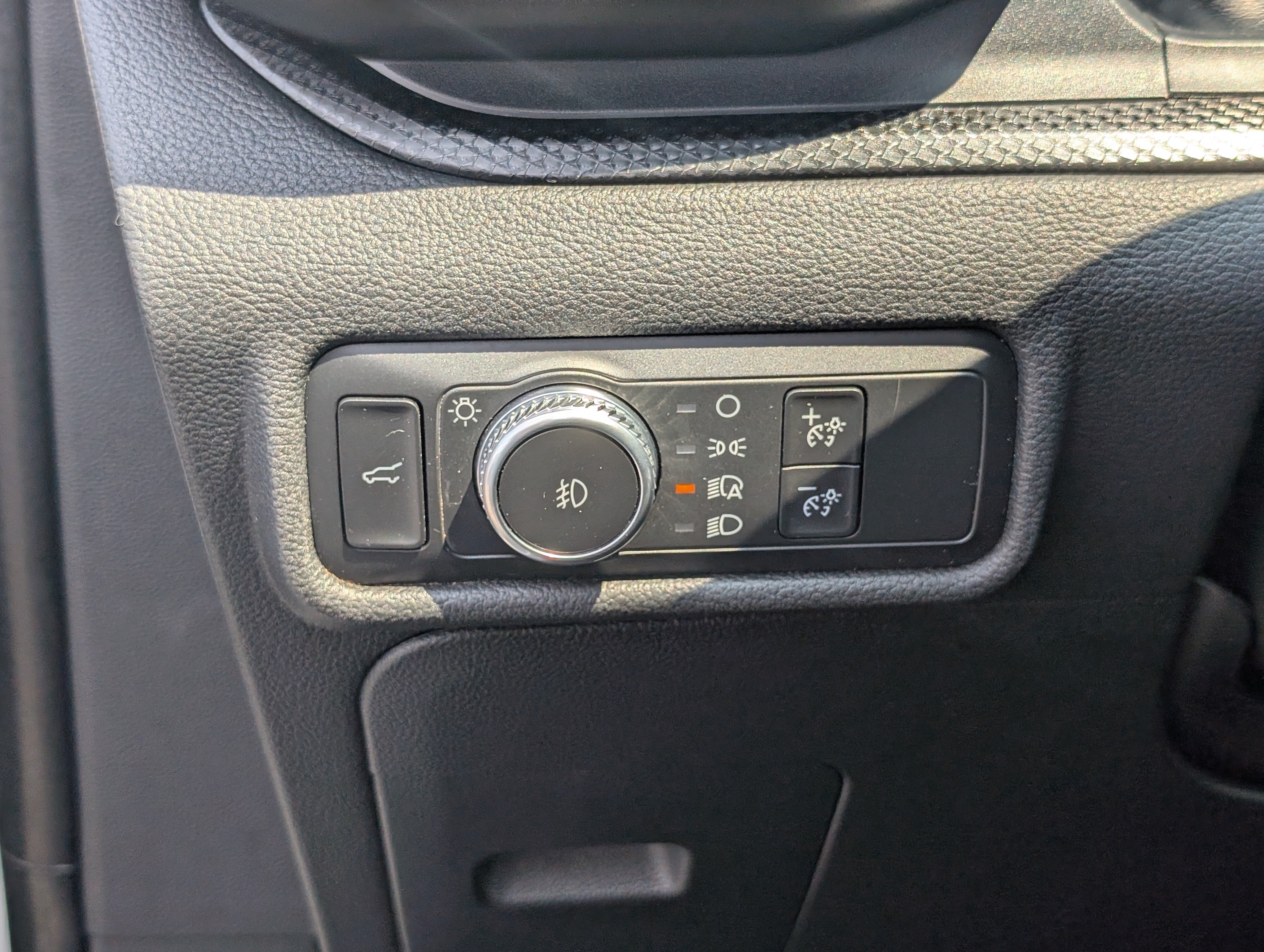 Certified 2020 Ford Explorer ST AWD/4WD image 29