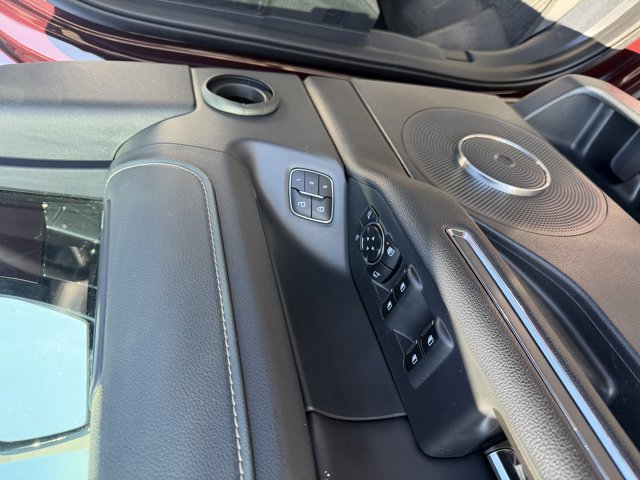 Certified 2024 Ford Expedition XLT image 11