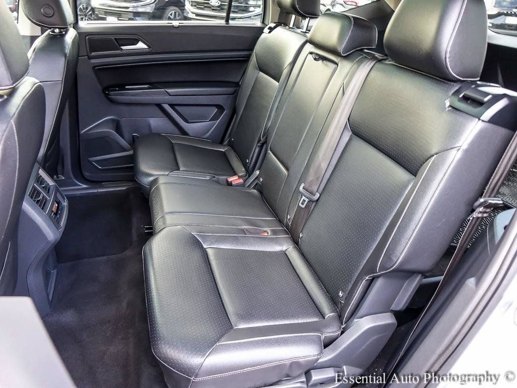 Used 2021 Volkswagen Atlas SE w/ Panoramic Sunroof Package AWD/4WD image 11