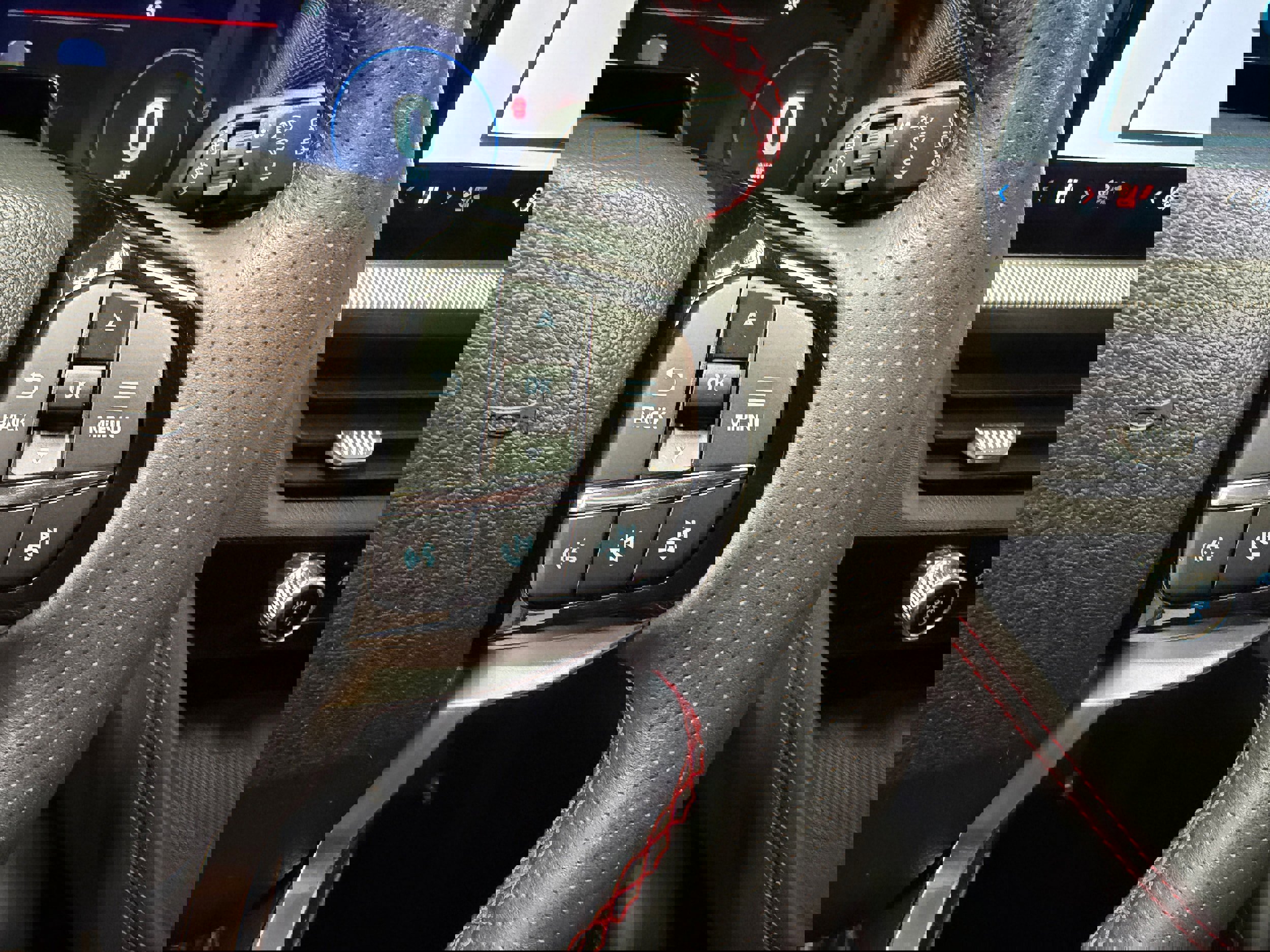 Certified 2025 Ford Explorer ST-Line image 20