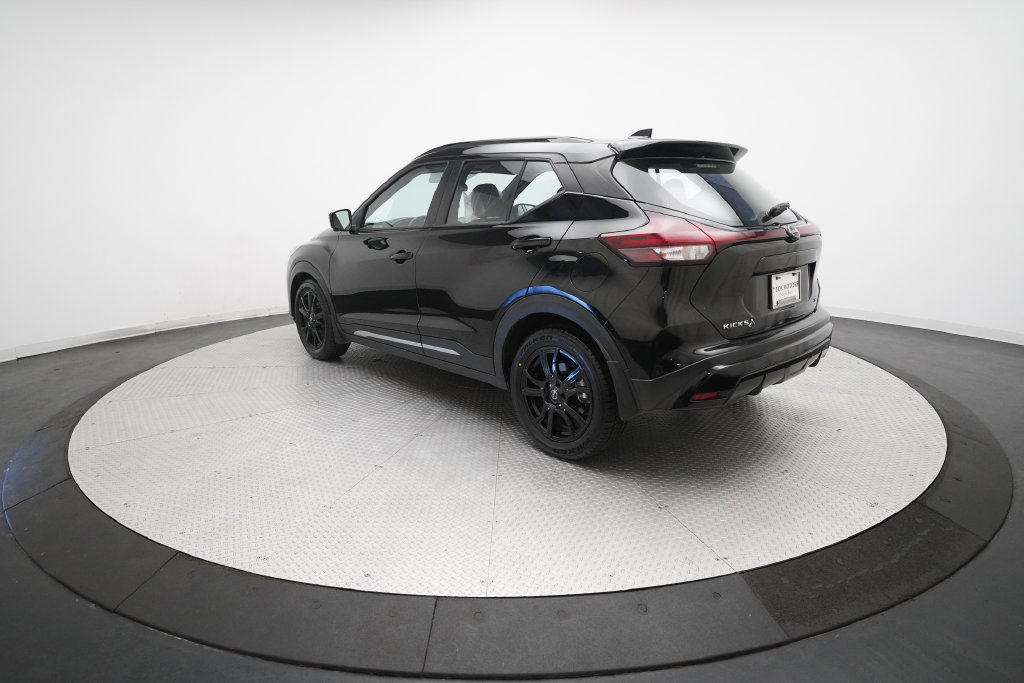 Used 2023 Nissan Kicks SR FWD image 31