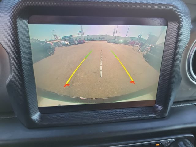 Used 2020 Jeep Wrangler Unlimited Sahara AWD/4WD image 27