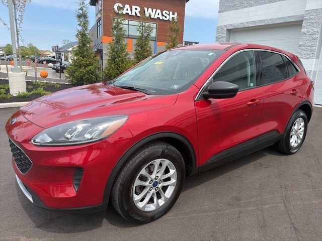 Certified 2022 Ford Escape SE w/ Convenience Package AWD/4WD image 2