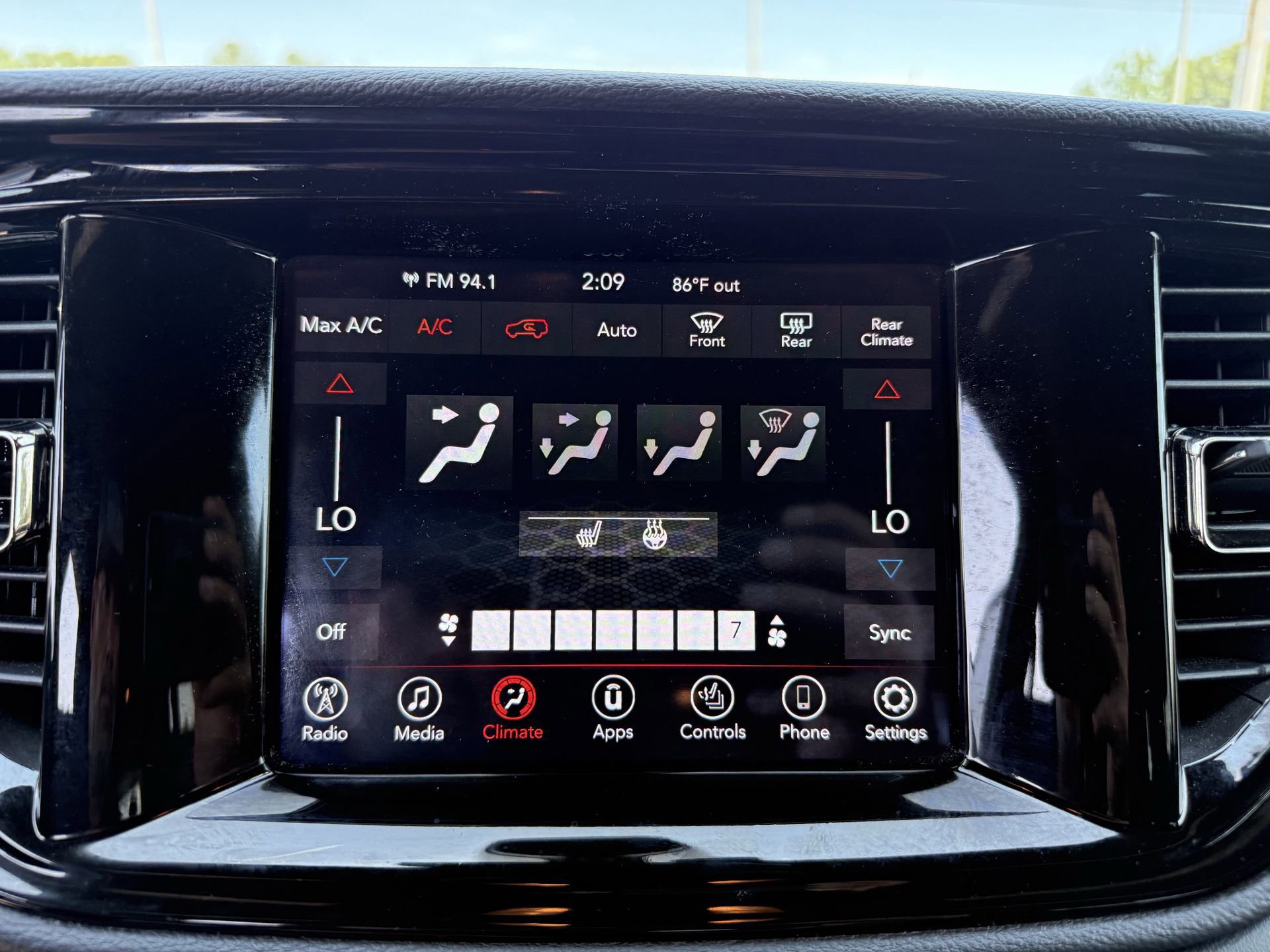 Used 2023 Dodge Durango GT image 12