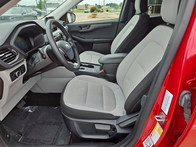 Certified 2025 Ford Escape Active w/ Cold Weather Package AWD/4WD image 10
