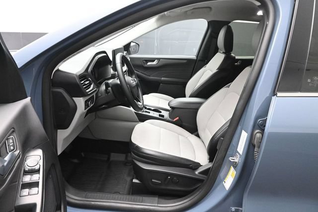 Certified 2026 Ford Escape SE FWD image 10