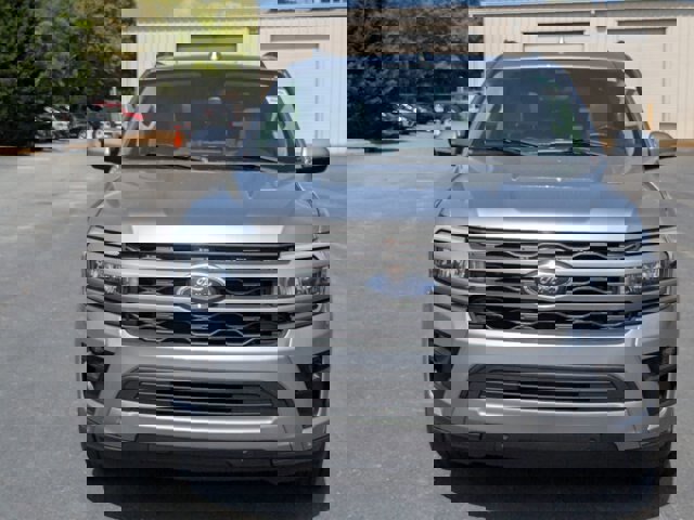 Certified 2023 Ford Expedition XLT image 9