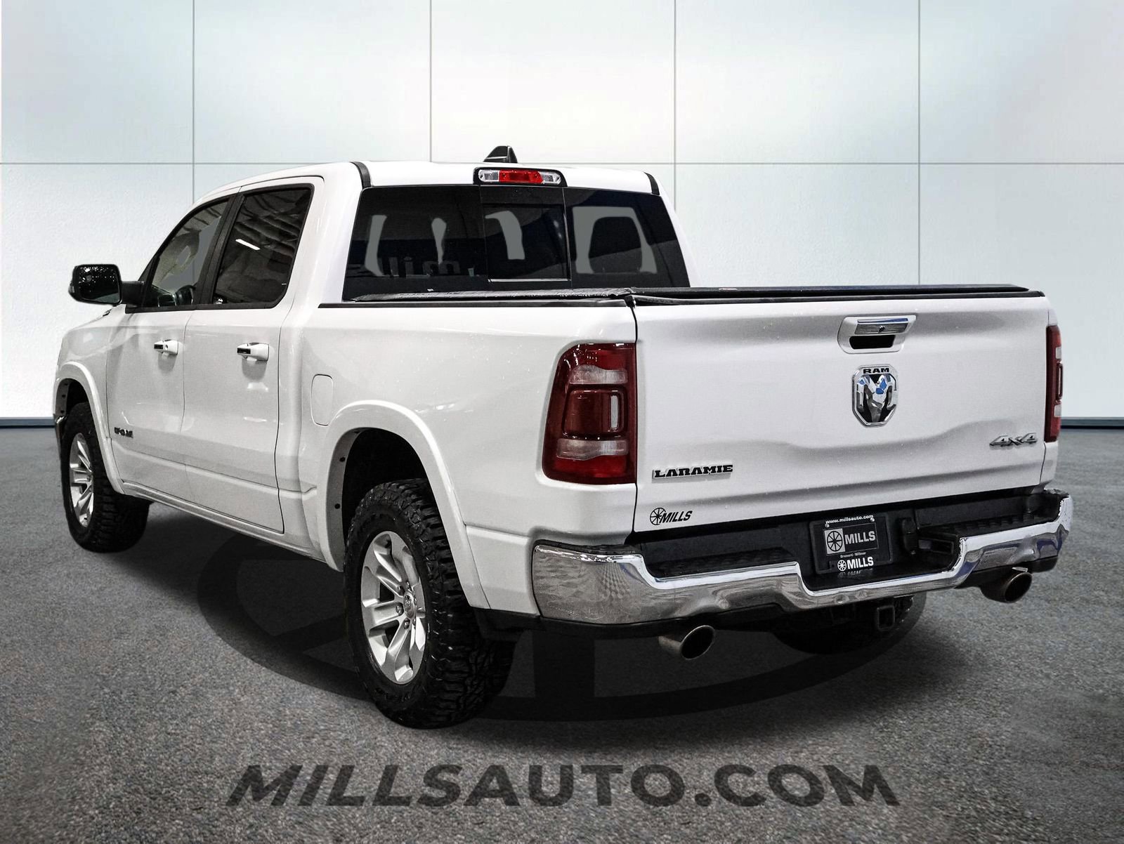 Used 2020 RAM 1500 Laramie image 8