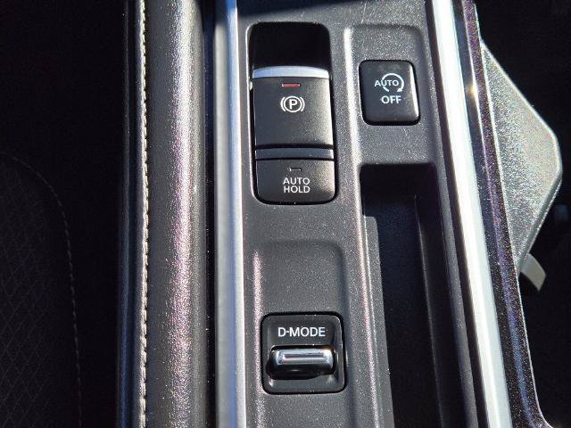 Used 2024 Nissan Pathfinder SV FWD image 22