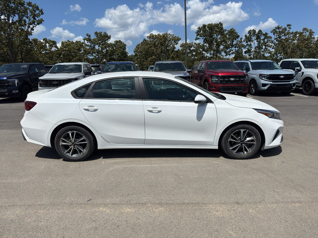 Used 2024 Kia Forte LXS FWD image 4