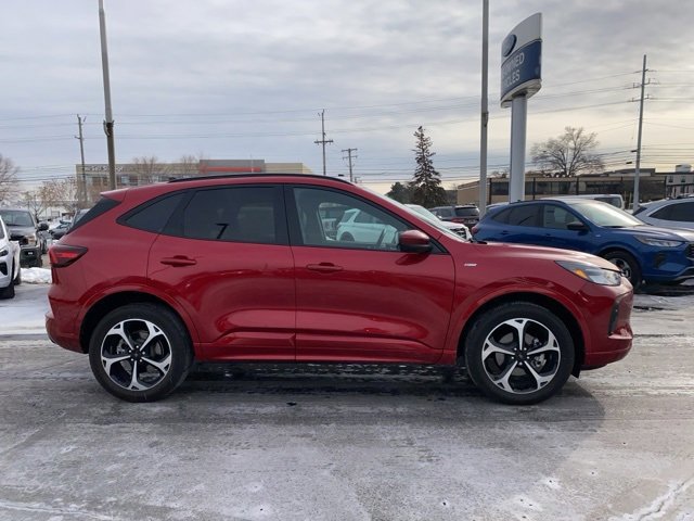 Certified 2023 Ford Escape ST-Line Select w/ Tech Pack #2 image 2