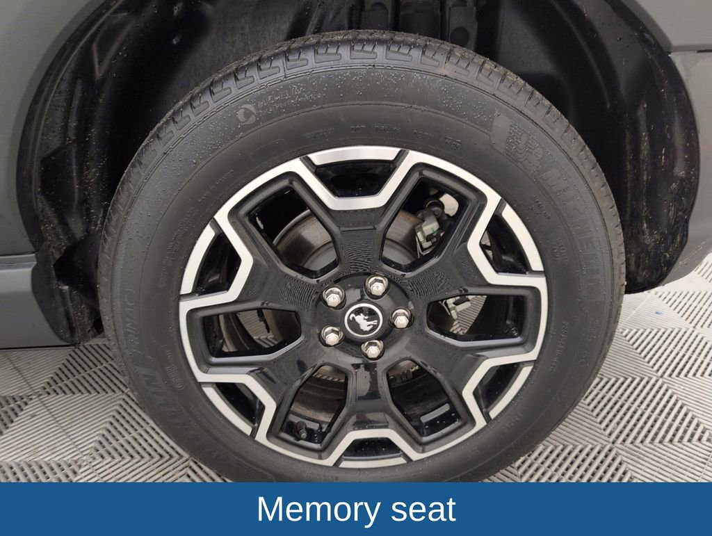 Certified 2025 Ford Bronco Sport Outer Banks w/ Outer Banks Tech Package+ AWD/4WD image 19