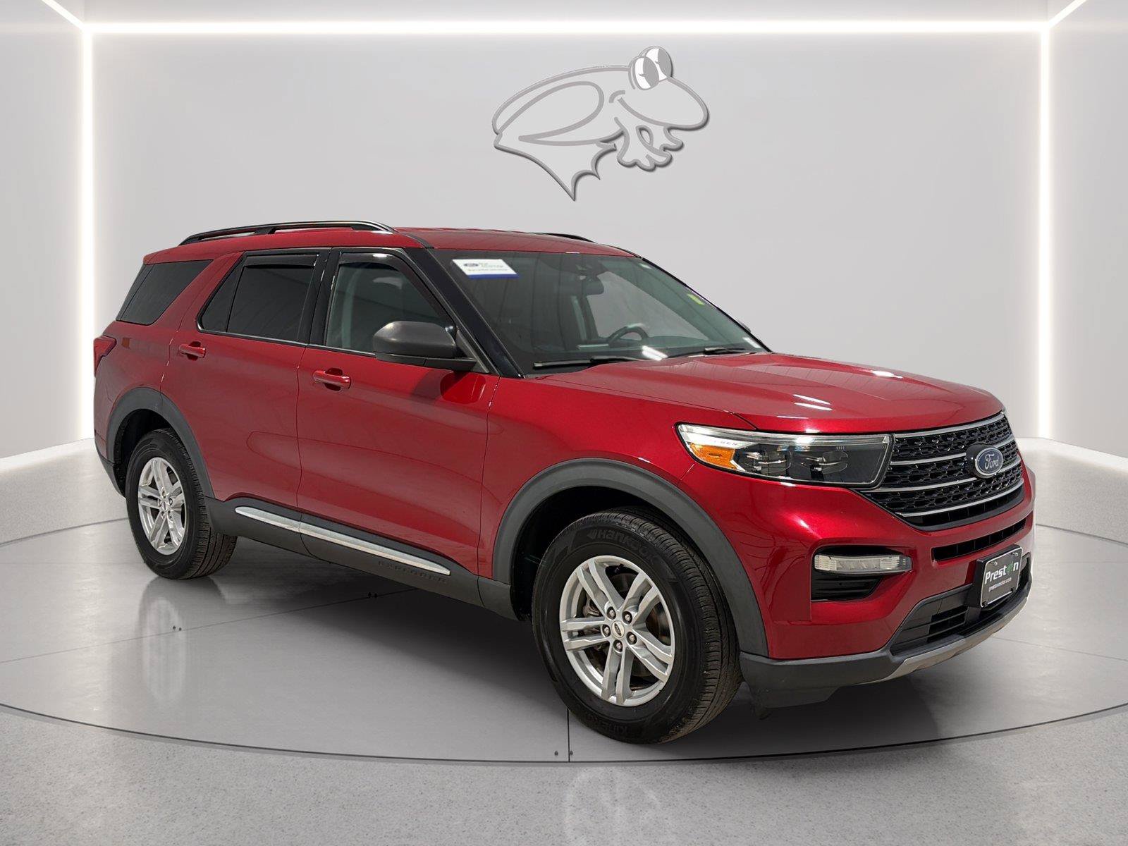 Certified 2021 Ford Explorer XLT w/ Equipment Group 202A AWD/4WD image 7