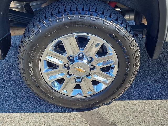 Used 2024 Chevrolet Silverado 2500 High Country w/ High Country Premium Package AWD/4WD image 33