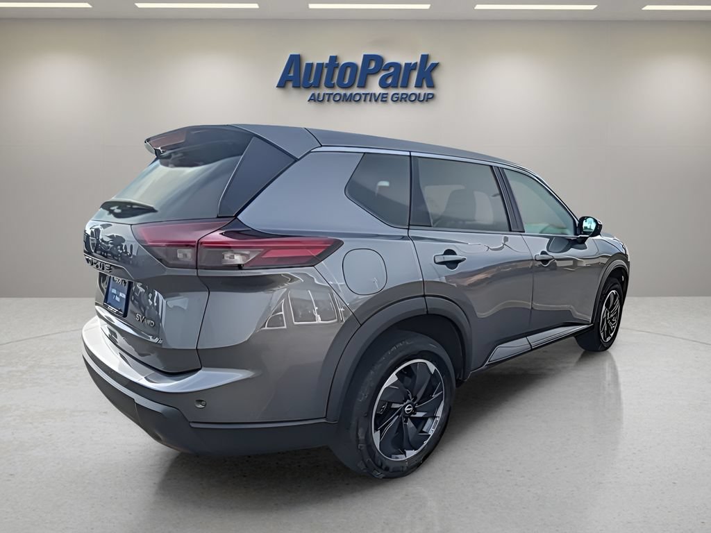 Used 2024 Nissan Rogue SV AWD/4WD image 7