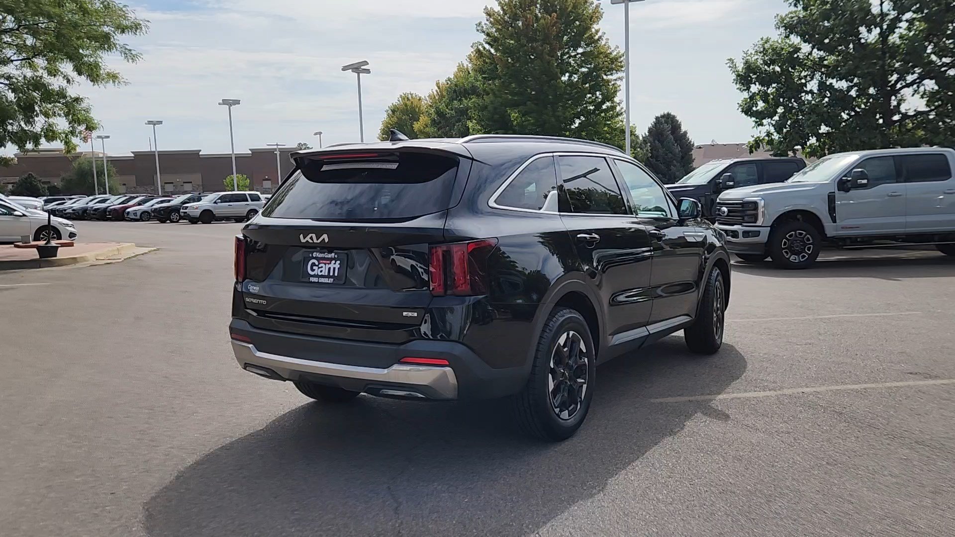 Used 2024 Kia Sorento S AWD/4WD image 14
