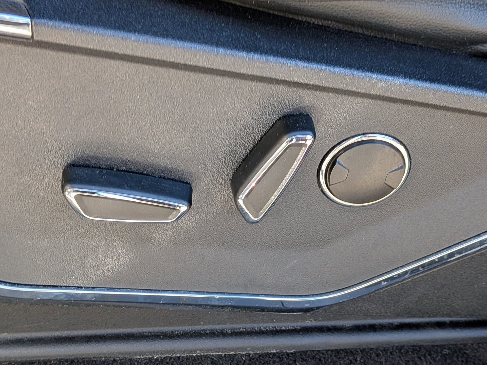 Certified 2023 Ford F150 Lariat w/ Equipment Group 502A High image 21