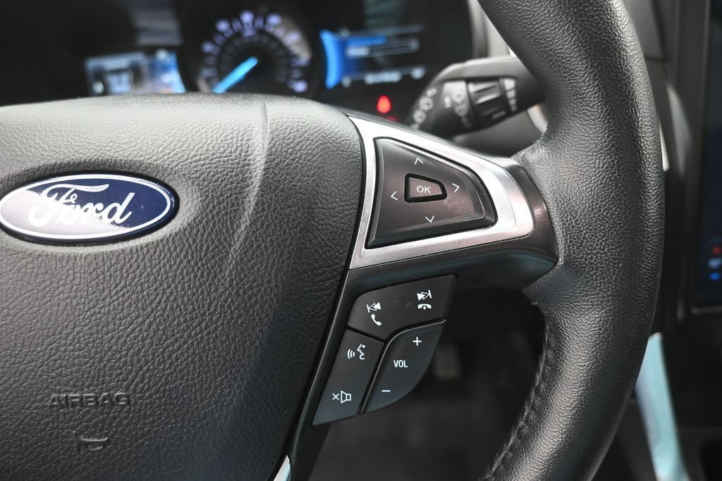 Certified 2024 Ford Edge Titanium AWD/4WD image 7