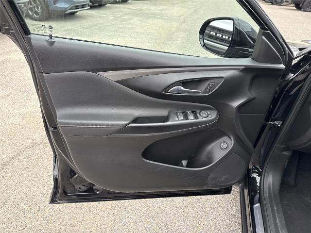 Used 2024 Buick Envista Avenir image 23