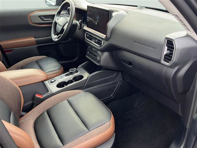 Certified 2025 Ford Bronco Sport Outer Banks w/ Outer Banks Tech Package+ AWD/4WD image 13