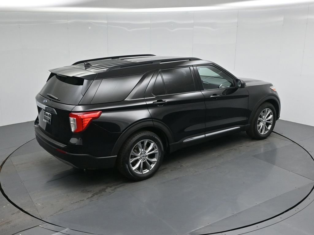 Certified 2020 Ford Explorer XLT w/ Equipment Group 202A image 12