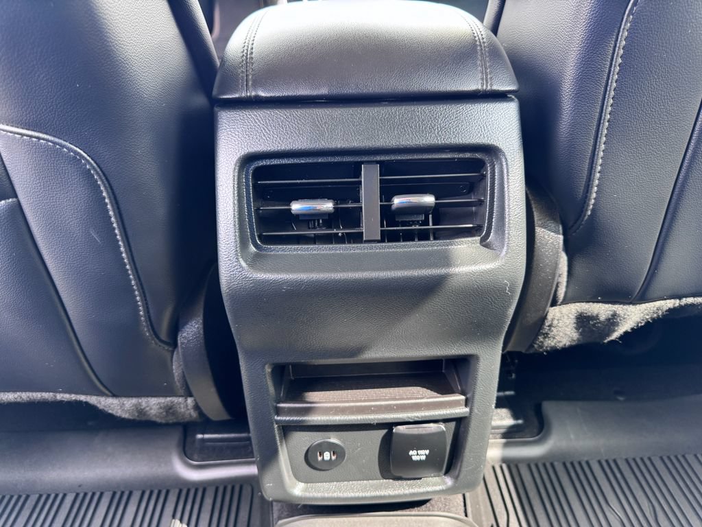 Certified 2024 Ford Edge SEL w/ Convenience Package AWD/4WD image 17