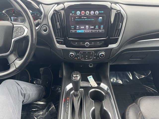 Used 2019 Chevrolet Traverse LT w/ LT Premium Package image 18