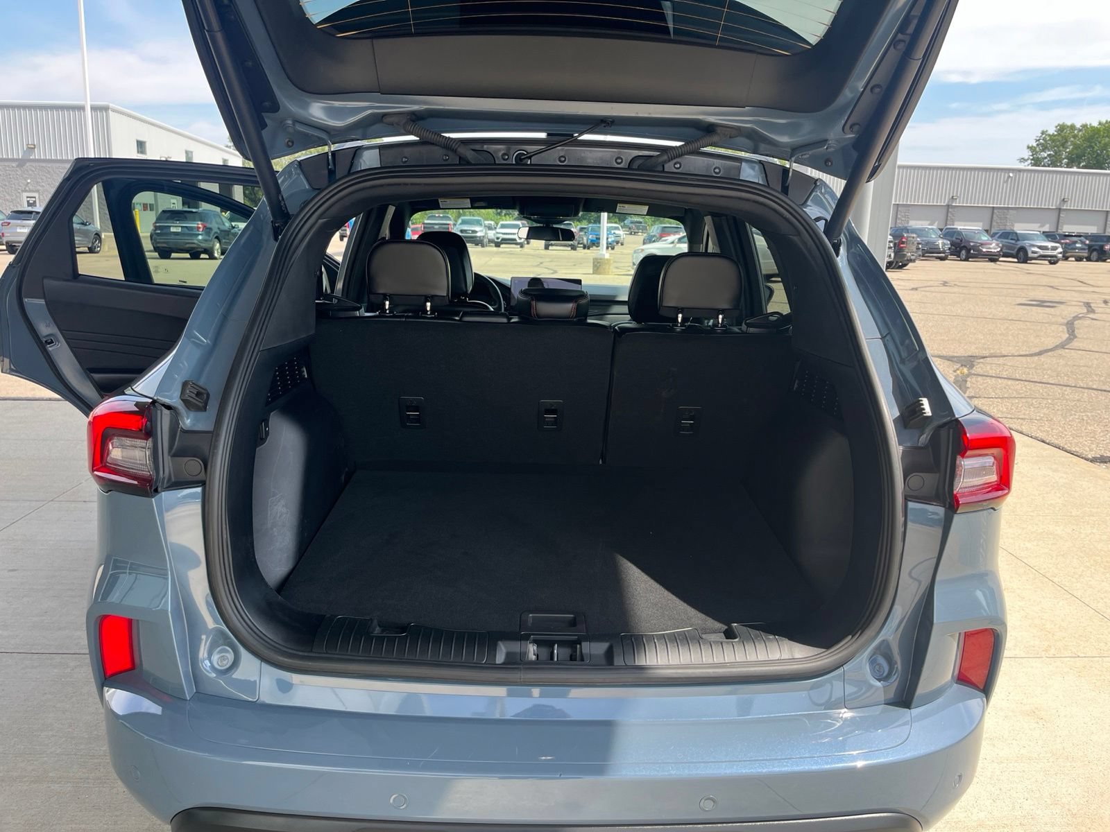 Certified 2024 Ford Escape ST-Line w/ Tech Pack #1 FWD image 13