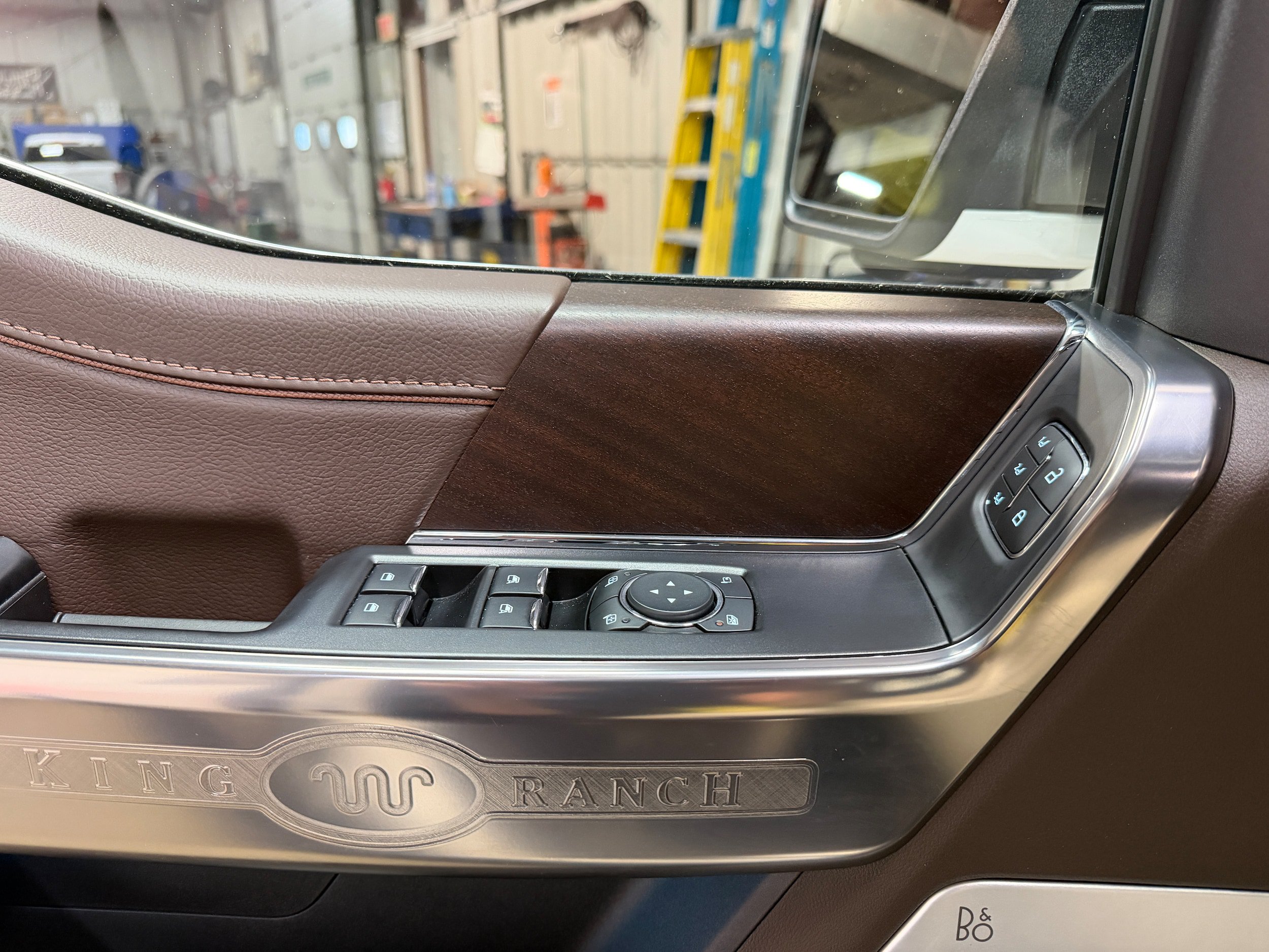 Certified 2025 Ford F150 King Ranch AWD/4WD image 15