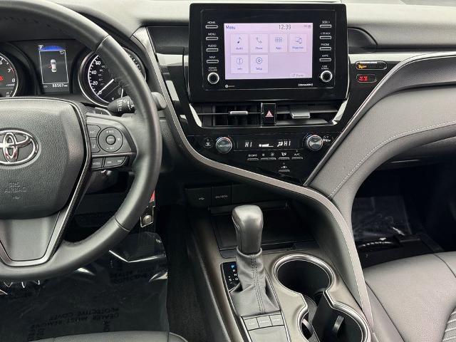 Used 2023 Toyota Camry SE image 12