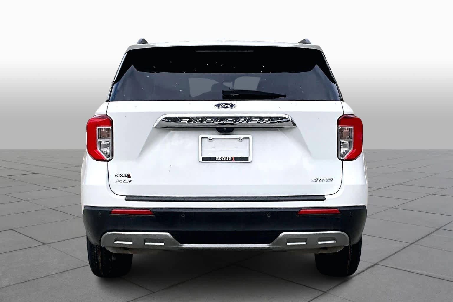 Certified 2023 Ford Explorer XLT w/ Equipment Group 202A AWD/4WD image 5