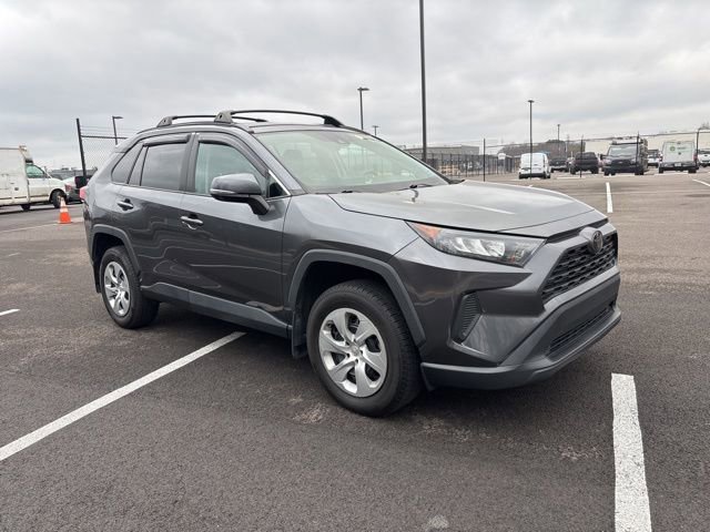 Used 2021 Toyota RAV4 LE image 6