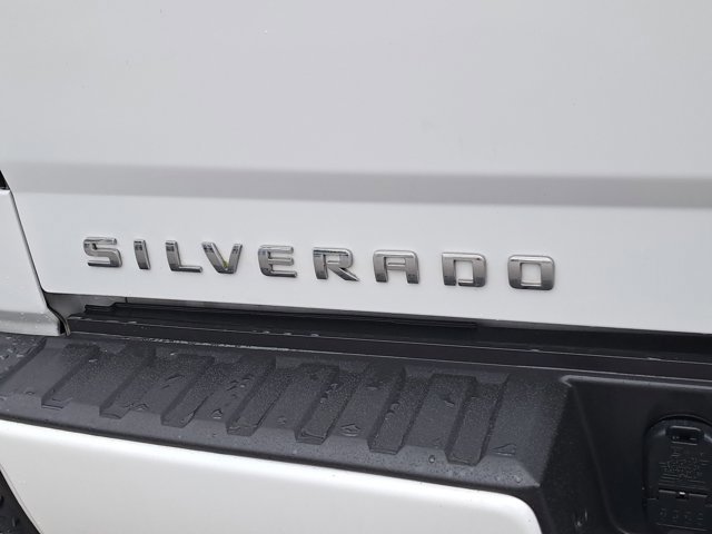 Used 2018 Chevrolet Silverado 1500 Custom w/ Custom Value Package image 8