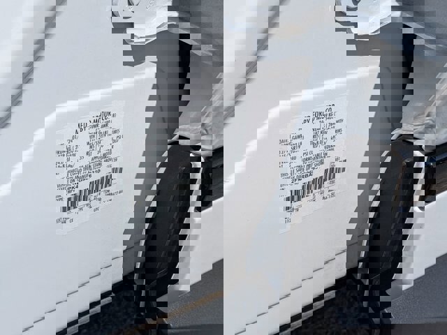 Certified 2024 Ford Edge SE w/ Black Appearance Package image 36