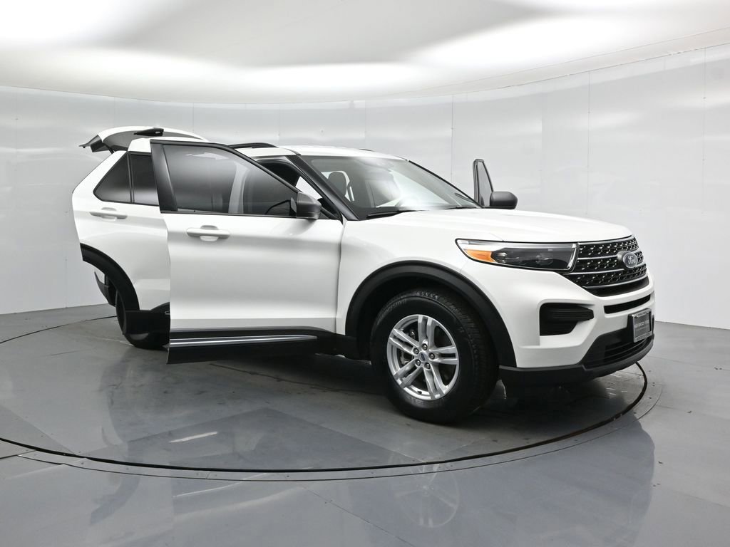 Certified 2023 Ford Explorer XLT image 53