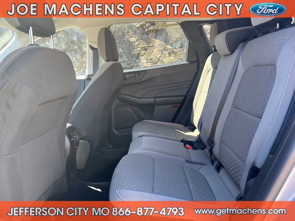 Certified 2022 Ford Escape SE image 11