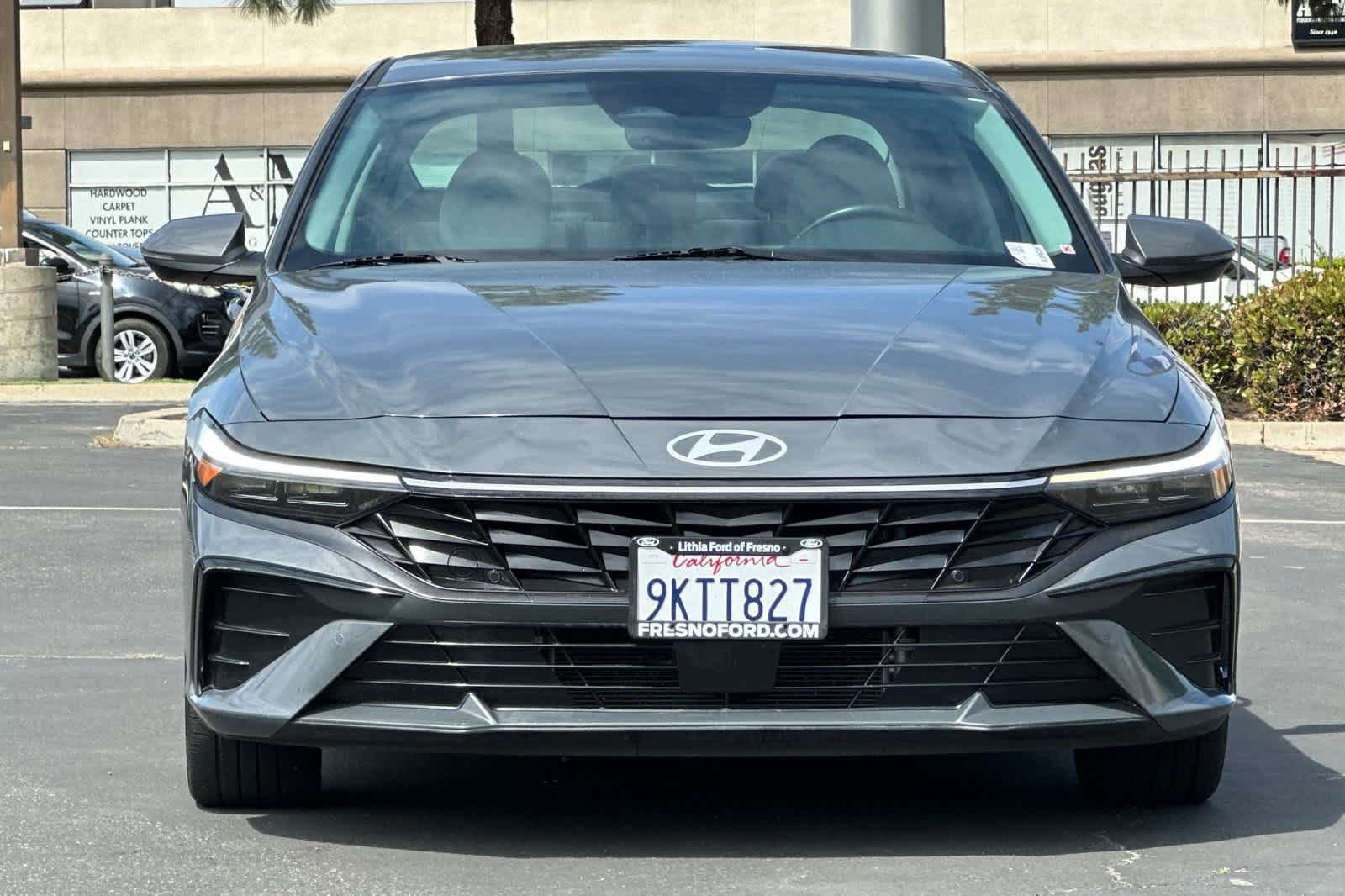 Used 2024 Hyundai Elantra Limited image 8