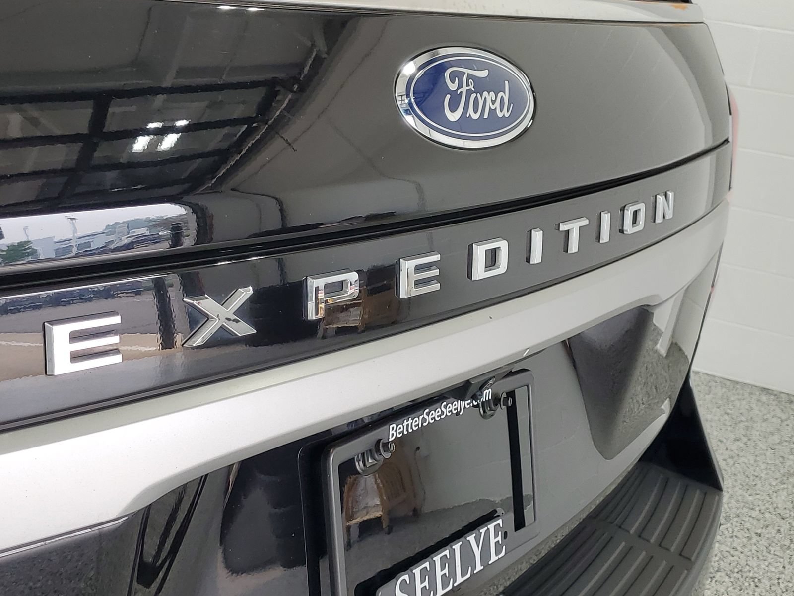 Certified 2024 Ford Expedition XLT AWD/4WD image 34