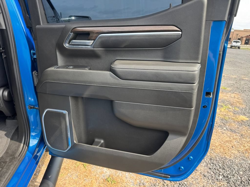 Used 2022 Chevrolet Silverado 1500 RST AWD/4WD image 24
