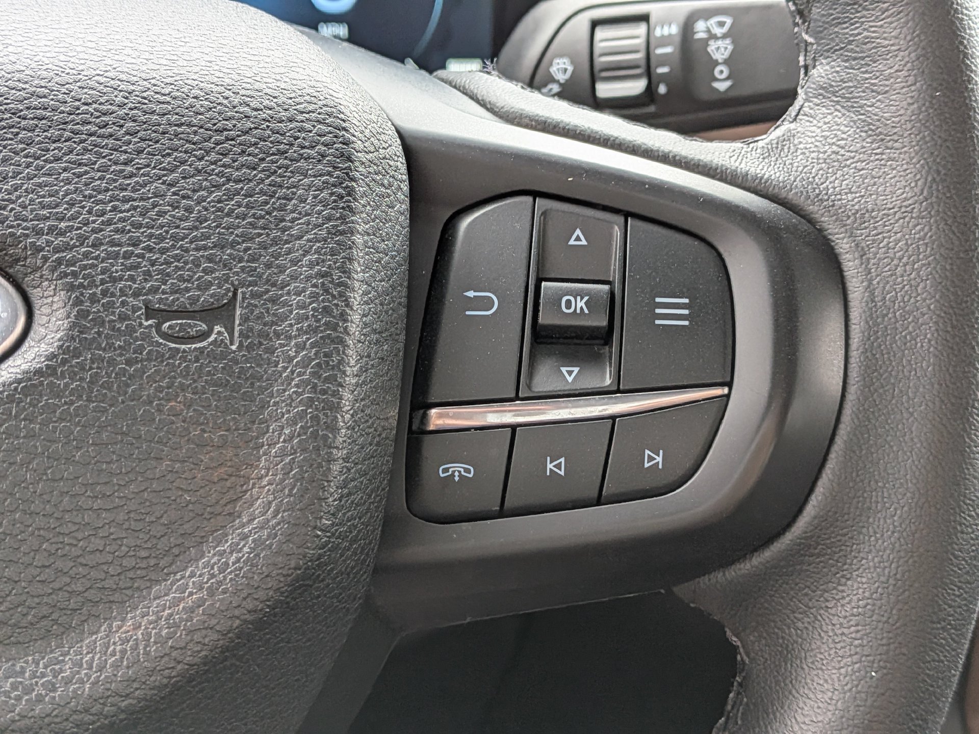 Certified 2025 Ford Ranger Lariat w/ FX4 Off-Road Package AWD/4WD image 29