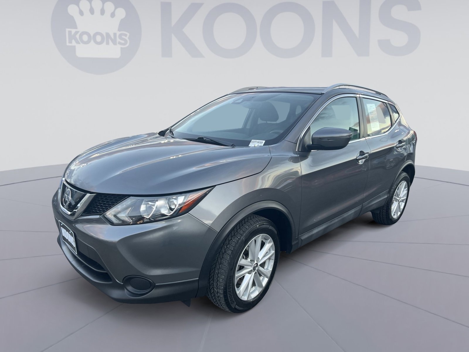 Used 2019 Nissan Rogue Sport SV image 1