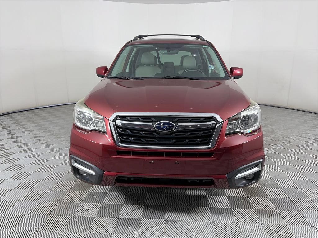 Used 2017 Subaru Forester 2.5i Limited AWD/4WD image 2