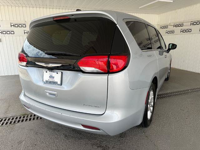 Used 2023 Chrysler Voyager LX FWD image 25