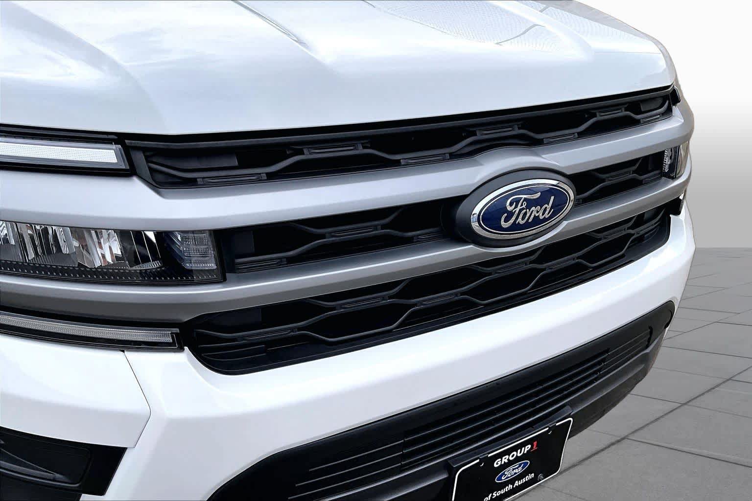 Certified 2024 Ford Expedition XLT RWD image 30