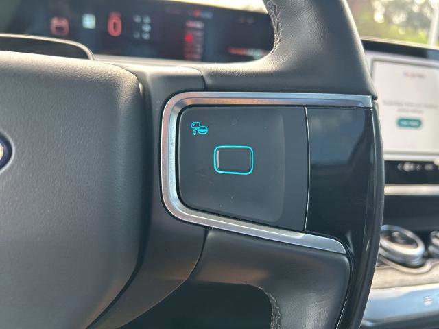 Certified 2025 Ford Expedition Platinum w/ Driver's Package image 28