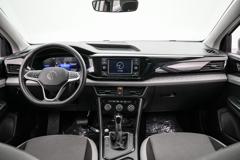 Used 2024 Volkswagen Taos S image 14