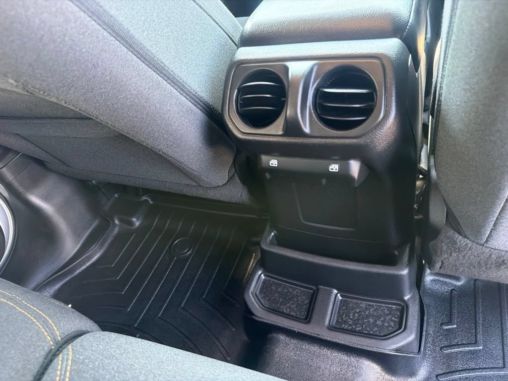 Used 2024 Jeep Wrangler Unlimited w/ Convenience Group AWD/4WD image 49