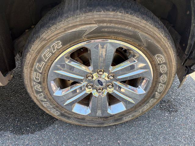 Certified 2018 Ford F150 Lariat w/ Equipment Group 502A Luxury AWD/4WD image 22